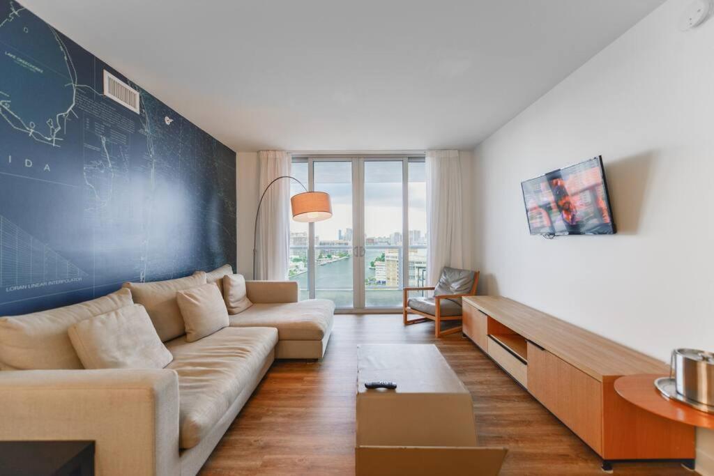 Cozy 1Br Condo Beachwalk Resort Hallandale Beach Extérieur photo