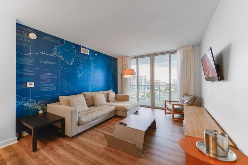 Cozy 1Br Condo Beachwalk Resort Hallandale Beach Extérieur photo